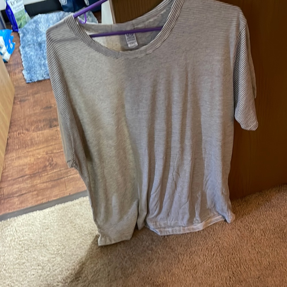 Mens xxl too big for me never worn